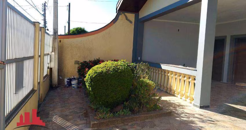 Casa com 3 dormitórios para alugar, 264 m² por R$ 4.012/mês - Jardim Bela Vista - Nova Odessa/SP