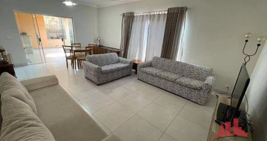 Casa com 3 dormitórios à venda, 189 m² por R$ 1.100.000,00 - Jardim Primavera - Nova Odessa/SP