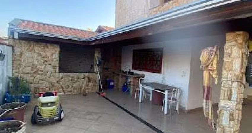 Casa com 3 dormitórios à venda, 206 m² por R$ 650.000,00 - Jardim Alvorada - Nova Odessa/SP