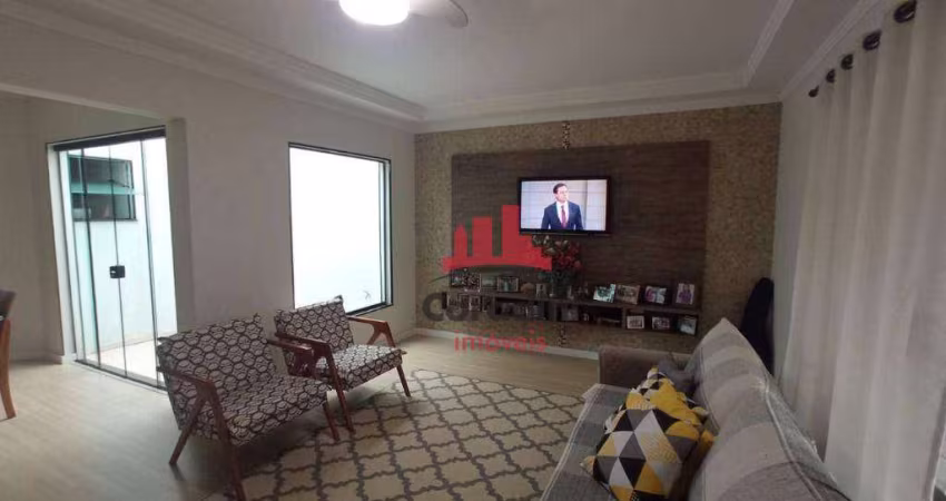 Casa com 3 dormitórios à venda, 170 m² por R$ 620.000,00 - Jardim Maria Helena - Nova Odessa/SP