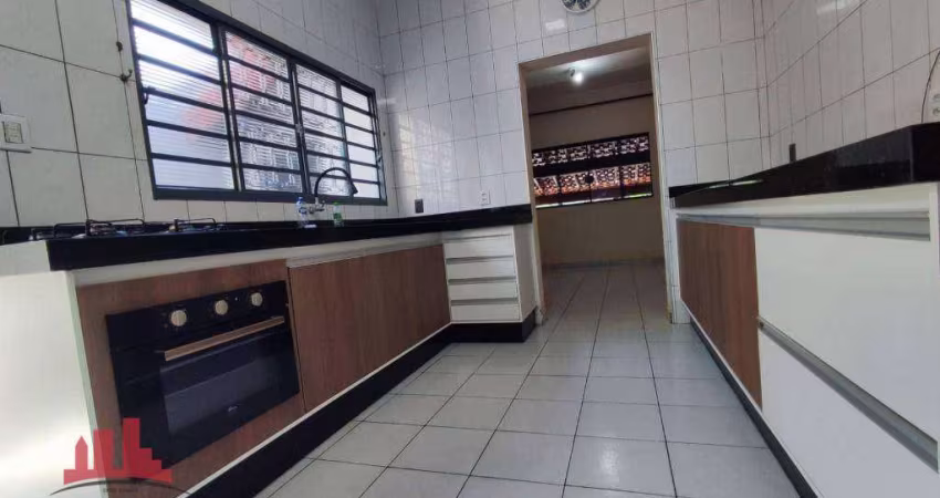 Casa com 3 dormitórios à venda, 183 m² por R$ 580.000,00 - Jardim São Jorge - Nova Odessa/SP