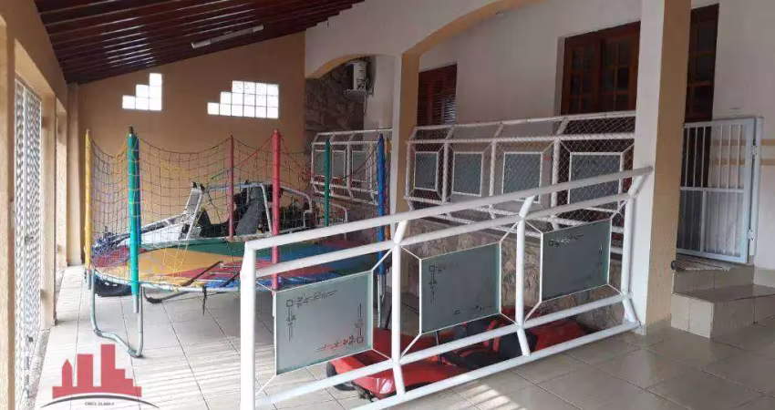Casa com 3 dormitórios à venda, 247 m² por R$ 689.000,00 - Residencial Santa Luiza I - Nova Odessa/SP