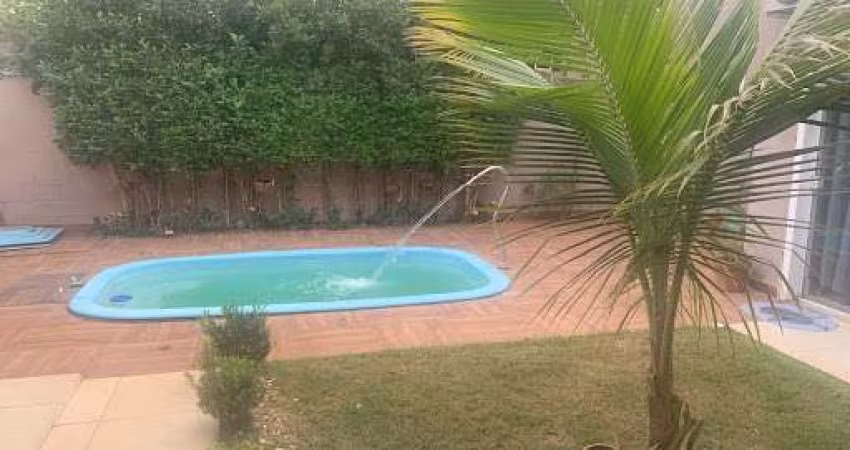 Casa com 3 dormitórios à venda, 170 m² por R$ 820.000,00 - Jardim Maria Helena - Nova Odessa/SP
