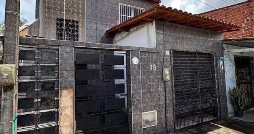 Casa duplex com entrada independente