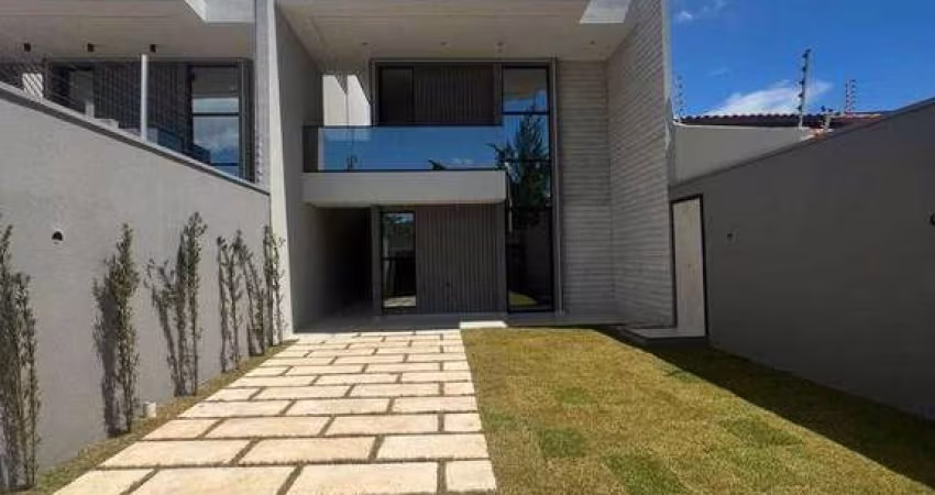 CASA SOLTA - DUPLEX - CIDADE DOS FUNCIONÁRIOS