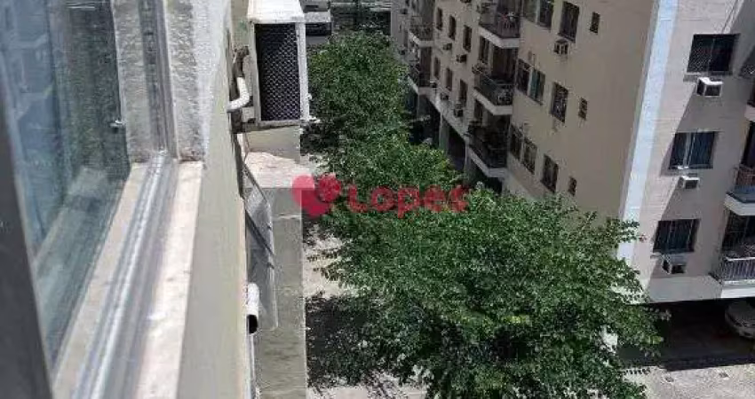 Apartamento de 2 quartos com armarios embutidos na praca seca