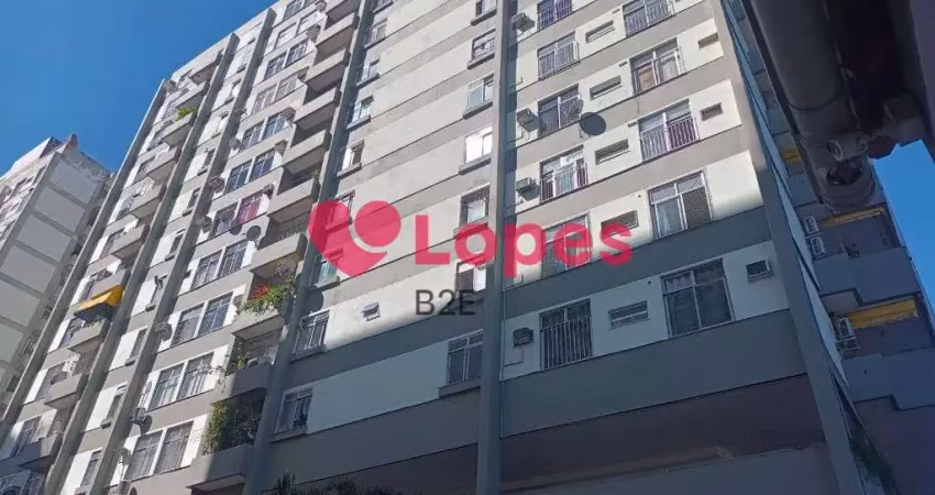 Apartamento com 2 quartos - Campinho