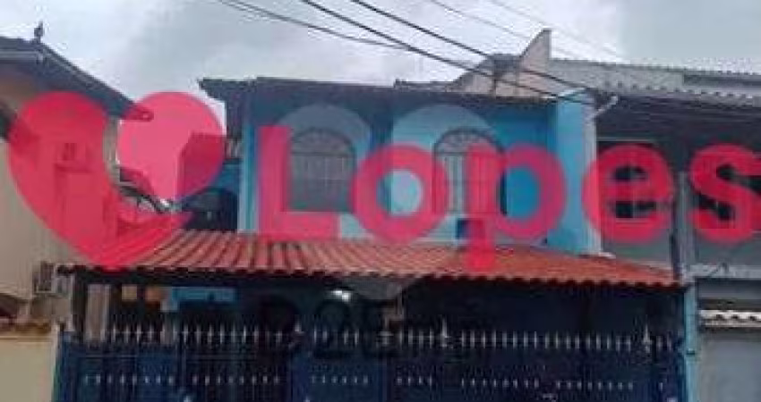 Casa Duplex em Condomínio próximo ao Park Shopping Jacarepaguá