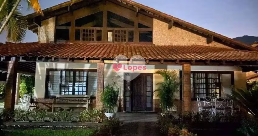 Casa - vargem grande com rgi. 722m2 de area construida- valor r$ 1.990.000,00