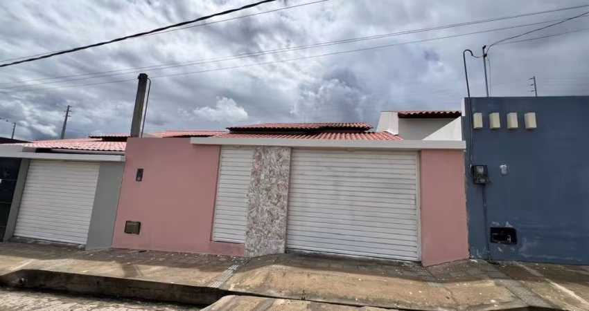 Casa para Venda em Arapiraca, Guaribas, 2 dormitórios, 1 suíte, 1 banheiro, 1 vaga