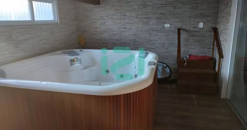 CASA COM HIDROMASSAGEM- CENTRO DE GUARATUBA
