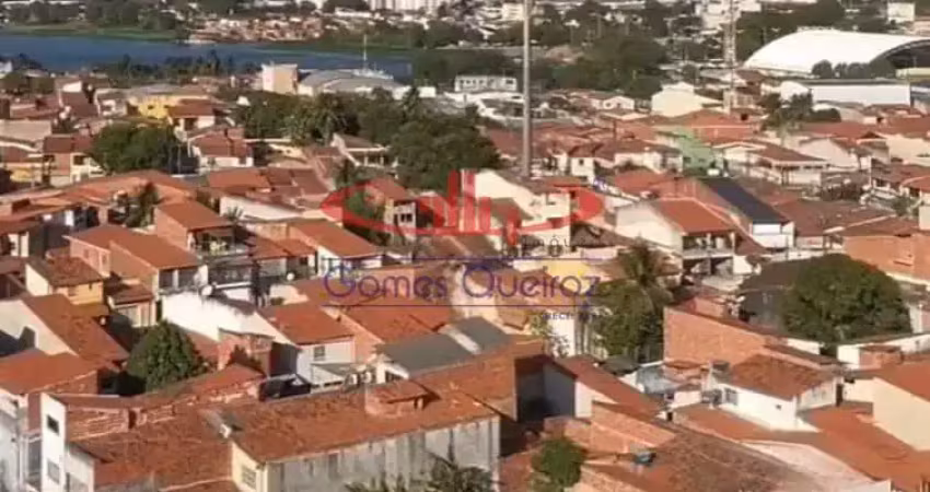 Terreno à venda na Rua Vênus, 18, Parangaba, Fortaleza
