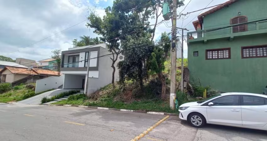 Terreno em Condomínio em Vila Mike, São Roque/SP