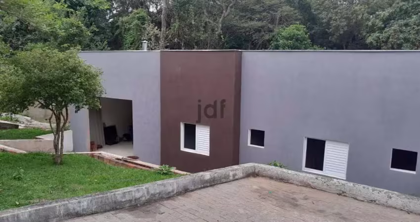 Chácara no bairro Porta do Sol em Mairinque-SP com OFICINA!
