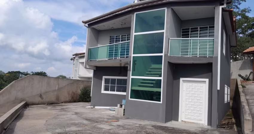 Chácara em Moreiras, Mairinque/SP, com lindo sobrado construído!