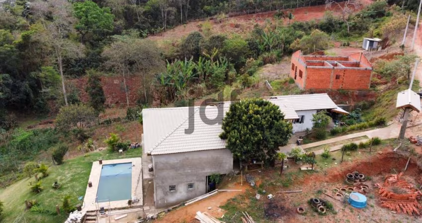 Chácara em Moreiras, Mairinque/SP com vista para área verde !