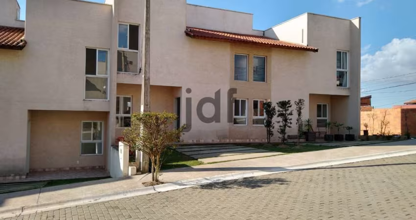Casa em Condomínio Oportunidade!!! com 20 unidades, sobrado com quintal, espaço para crianças, jardim, paisagismo, próximo de muito verde e comércios. Negociamos seu pagamento!