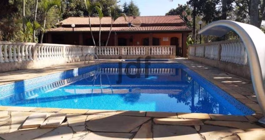 Chácara em condomínio fechado 1.000 m2 de terreno, Casa de laje ! E com escritura definitiva