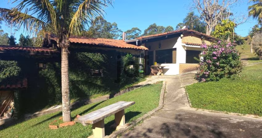 Chácara com 2 lotes de 1785 m2 cada um deles