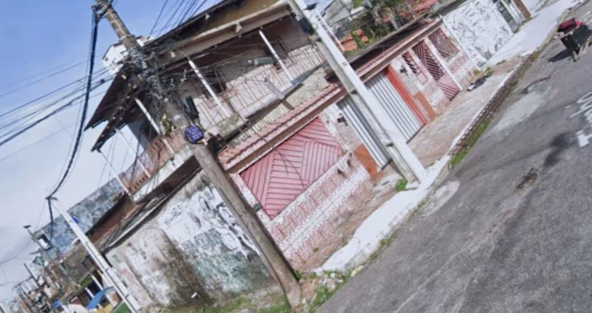 Vendo Casa com 2 pavimentos e 4 kitnets
