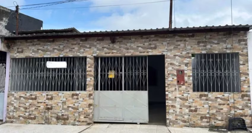 Casa com 4 Quartos à venda, 250m² - Cidade Nova