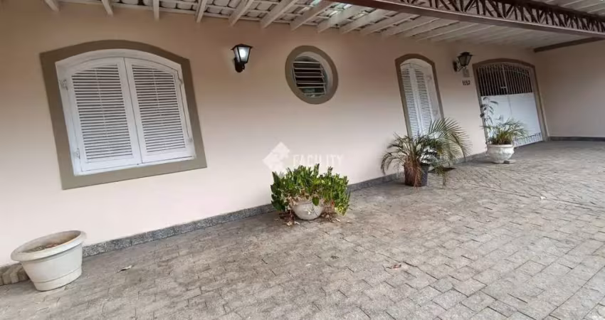 Casa com 3 quartos à venda na Rua Ernani Pereira Lopes, 1182, Jardim Flamboyant, Campinas