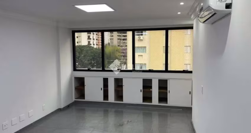 Sala comercial para alugar na Rua Maria Monteiro, 830, Cambuí, Campinas
