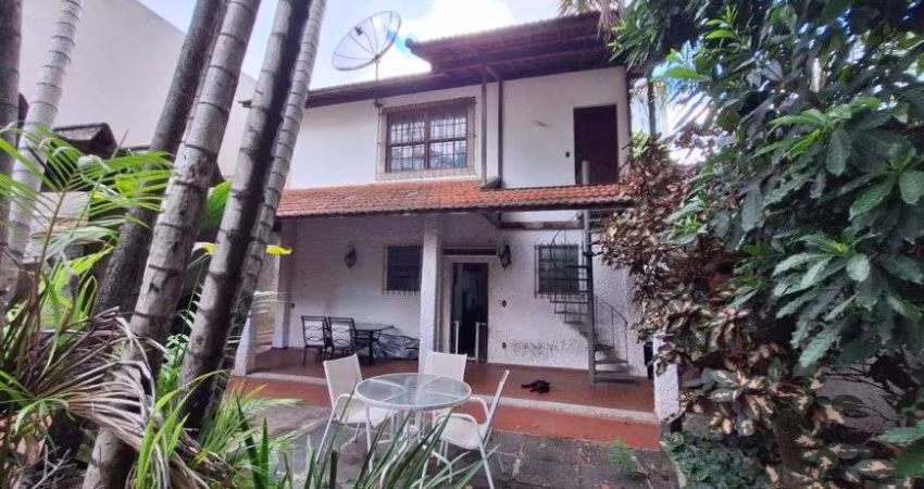 CASA RESIDENCIAL/ COMERCIAL-360M²-FREGUESIA