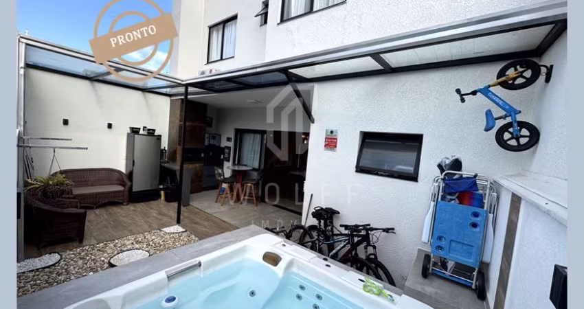 Sobrado Totalmente Mobiliado, Exclusivo e Refinado, 4 quartos, Itacolomi - Balneário Piçarras - SC