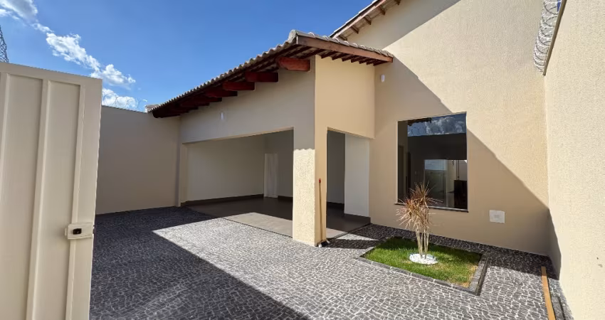 Casa 3 quartos a venda próximo à Faculdade Zarns no Beira Rio