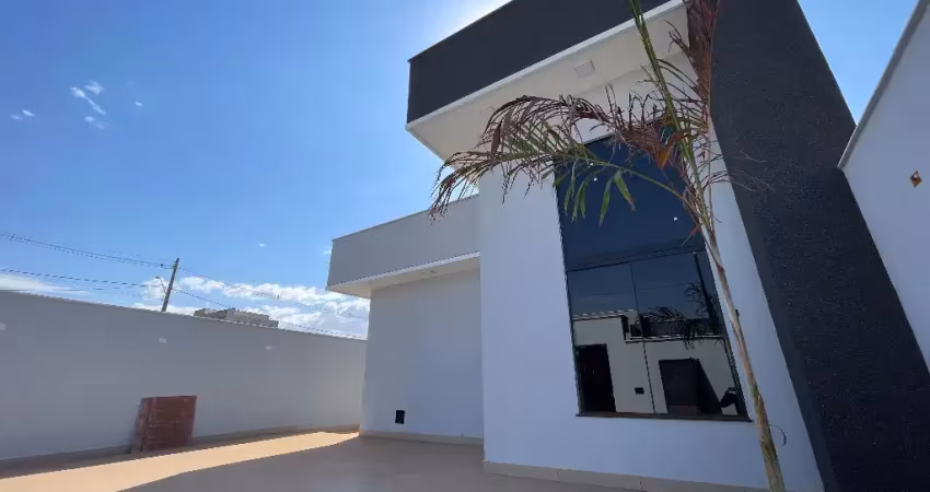 Casa de alto padrão, 3 quartos, suíte a venda no residencial beira rio
