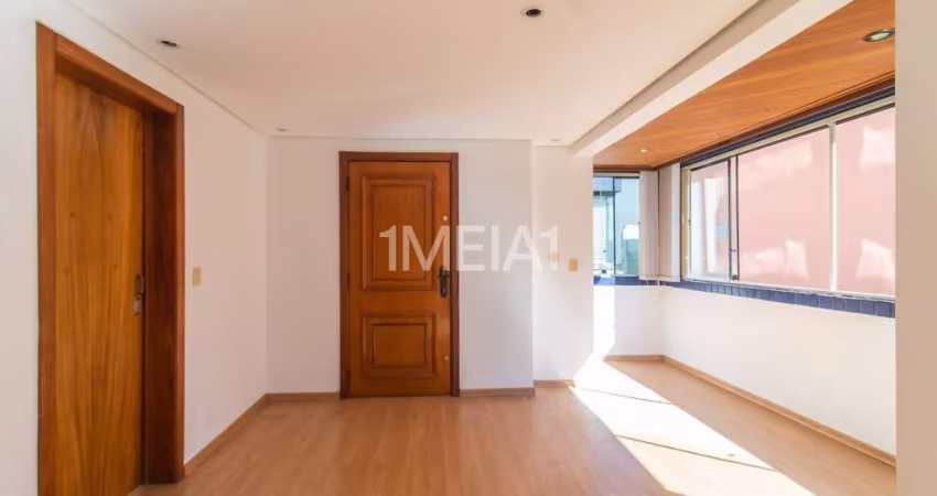 Apartamento com 3 quartos para alugar na Avenida Lavras, 599, Petrópolis, Porto Alegre