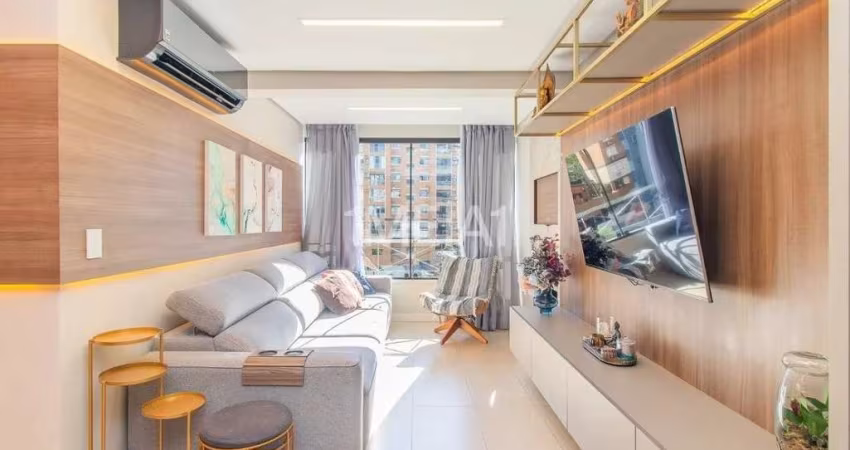 Apartamento com 3 quartos para alugar na Rua Afonso Taunay, 180, Boa Vista, Porto Alegre