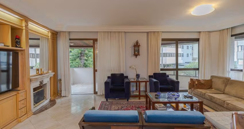 Apartamento com 4 quartos para alugar na Rua Farnese, 199, Bela Vista, Porto Alegre