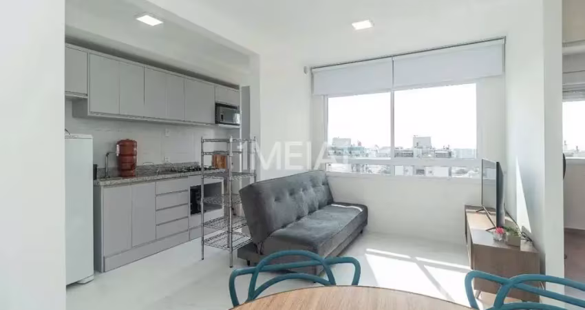 Apartamento com 2 quartos para alugar na Rua Sapê, 1020, Passo da Areia, Porto Alegre