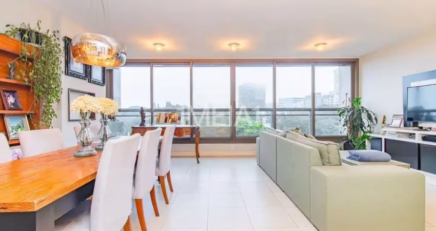 Apartamento com 4 quartos para alugar na Rua Primeiro de Janeiro, 150, Três Figueiras, Porto Alegre