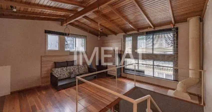 Apartamento com 3 quartos para alugar na Rua Quintino Bocaiúva, 283, Floresta, Porto Alegre
