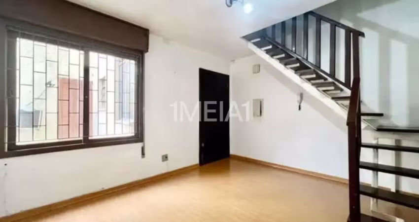 Cobertura com 3 quartos para alugar na Rua Portugal, 639, São João, Porto Alegre