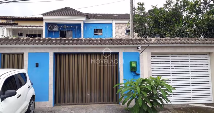 EXCELENTE CASA DUPLEX NO ANIL Com 360 m²