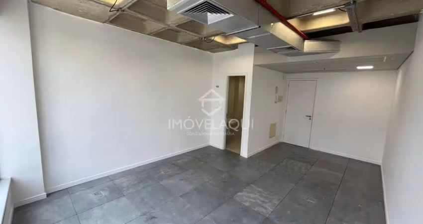 Sala comercial para alugar na Antônio Gallotti, Jacarepaguá, Rio de Janeiro