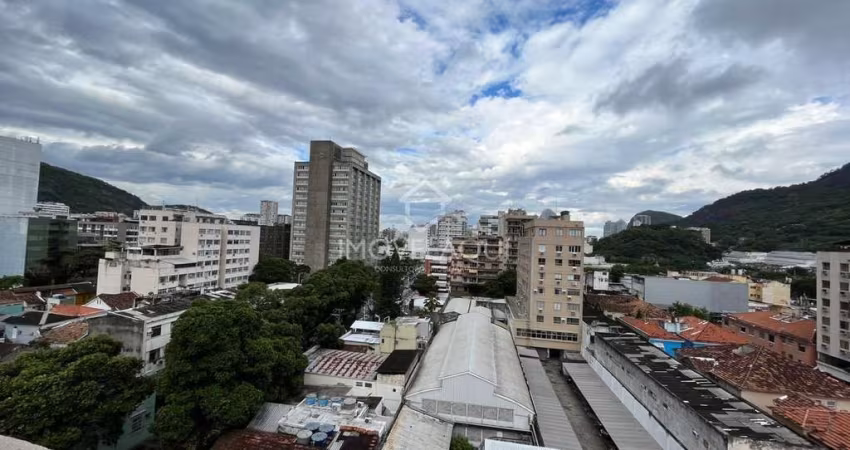 Cobertura Botafogo 3 quartos reformada