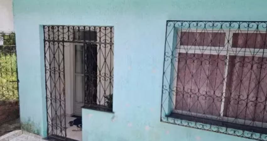 CASA PEQUENA NO GUAMÁ DISPONÍVEL