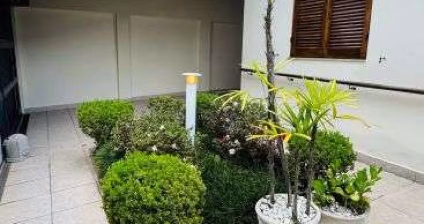 Casa Térrea Reformada com Fino Acabamento na região da cidade dutra.