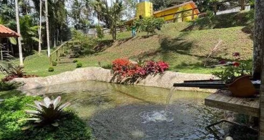 Descubra o refúgio perfeito em Embu-Guaçu, São Paulo, nesta deslumbrante chácara mobiliada