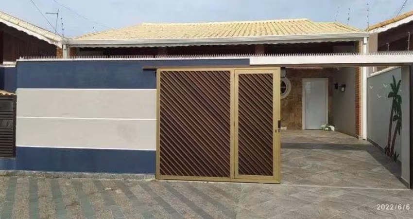 bela casa térrea localizada em uma área nobre no Bairro Oásis em Peruíbe