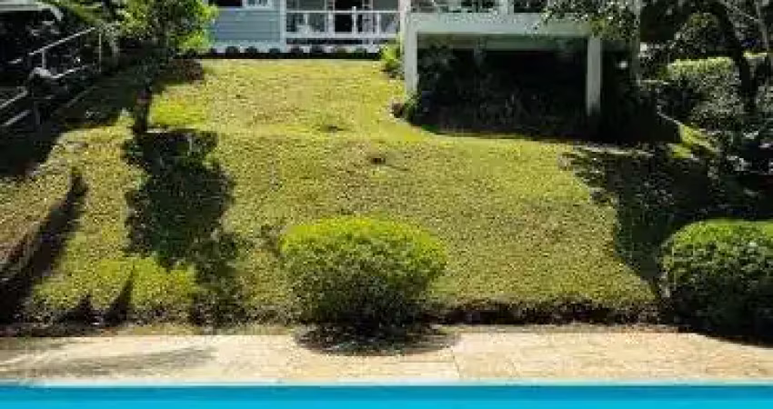 Exclusiva residência de alto padrão no condomínio fazenda da ilha – embu guaçu