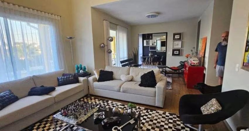 CASA DIFERENCIADA À VENDA NA GRANJA VIANA - RESIDENCIAL RAÍZES