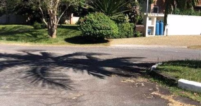 TERRENO AMPLO NO CONDOMÍNIO FAZENDA DA ILHA