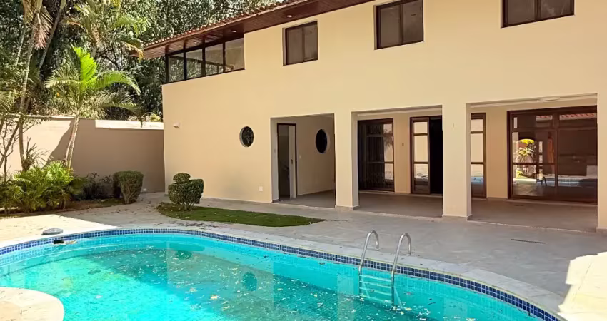 Casa de altíssimo padrão no bolsão de interlagos, agende sua visita!