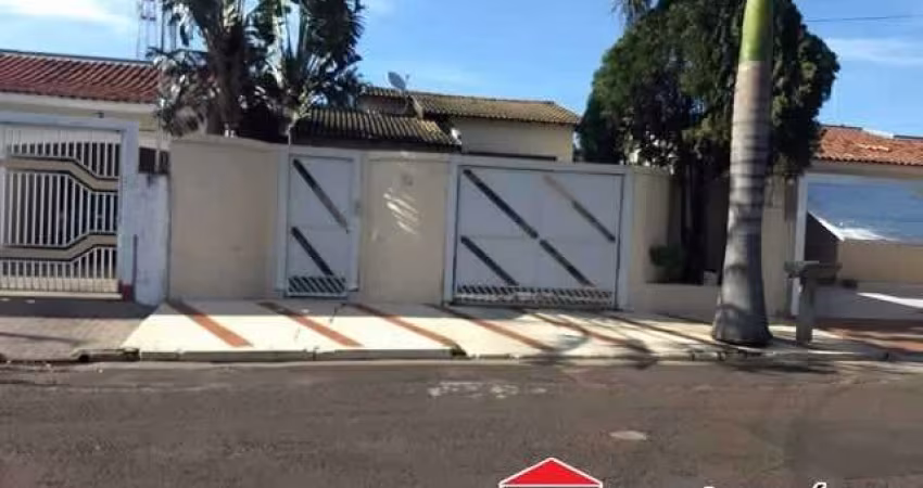 Casa em Jardim América  -  Marília